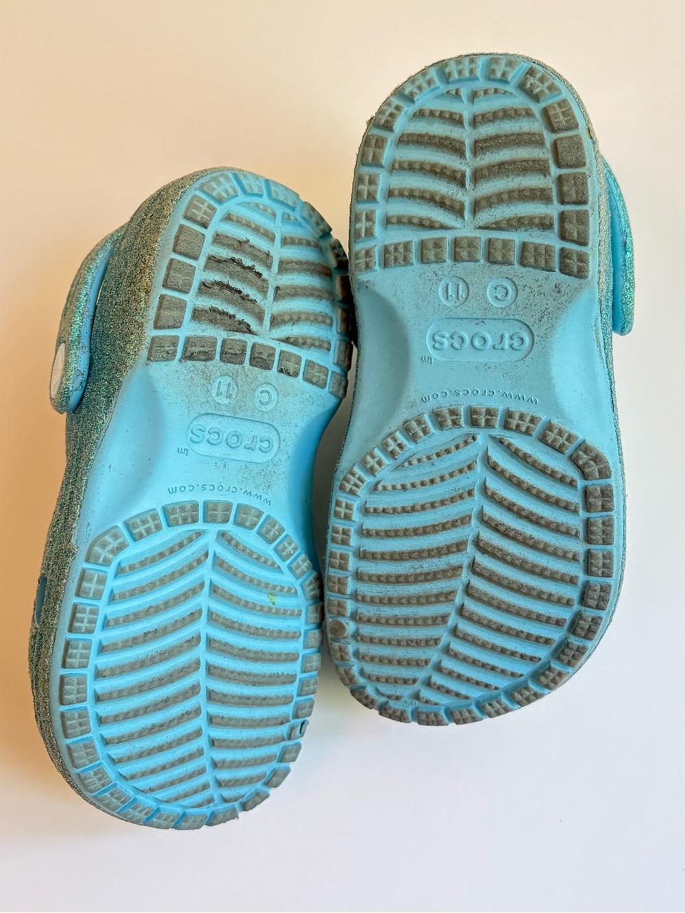 CROCS Kids' Glitter Clogs in Turquoise Blue - Picture 4 of 4